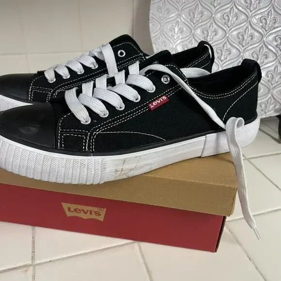 Levis Unisex Youth Size 6 Black Lace Up Sneakers Casual Skate School - Picture 3 of 7